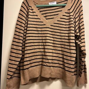 Old Navy Women's Beige and Black Striped V-Neck Sweater